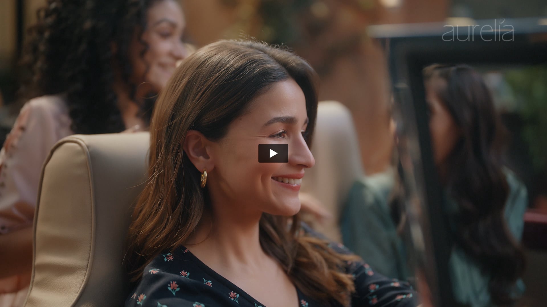 Aurelia - Florist 1/3 | Photographer Assistant by Azfar Khan