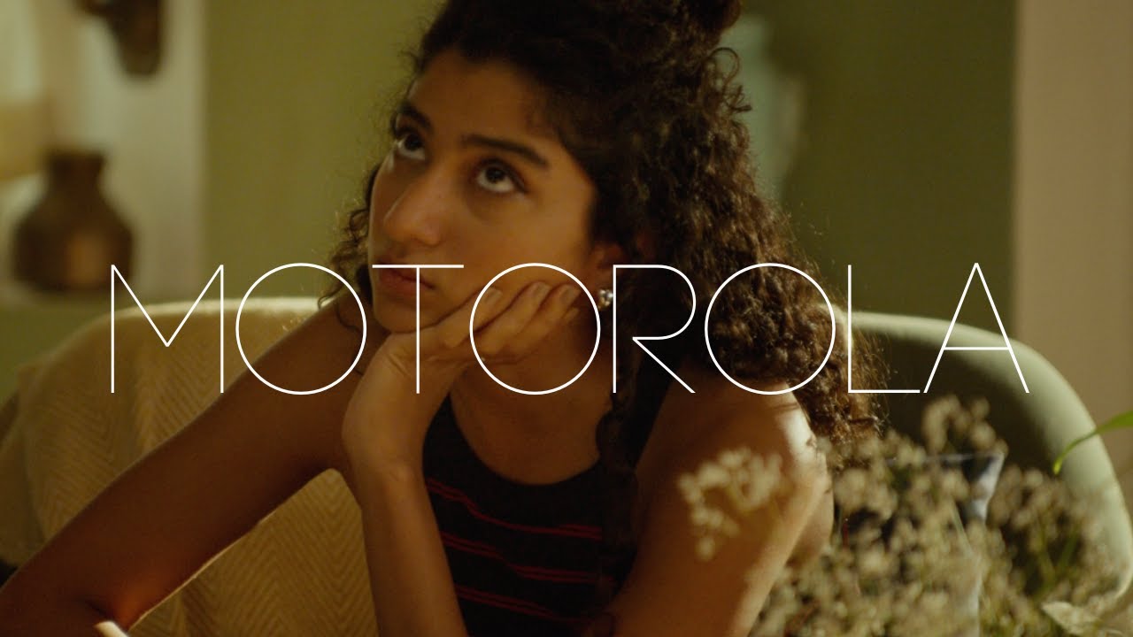 Motorola Edge 60 Pro - Tap Tap With Moto Ai | Makeup Artist by Himanshi Chabbra