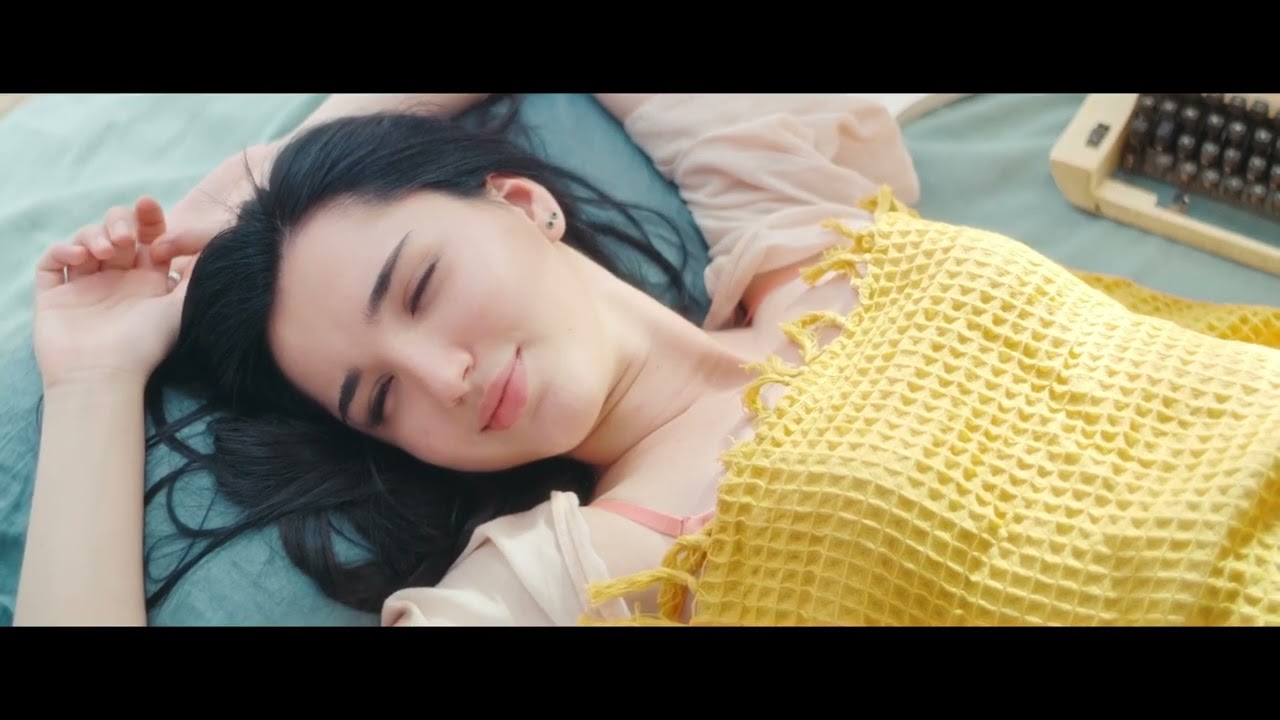 Pooja Ragenee - Ideal Apparels | Makeup Artist Assistant by Reshma 