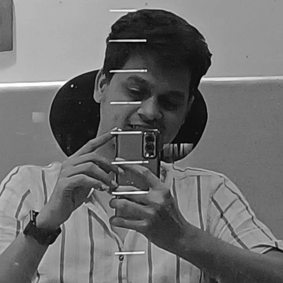 Omkar Yerunkar – Online Editor