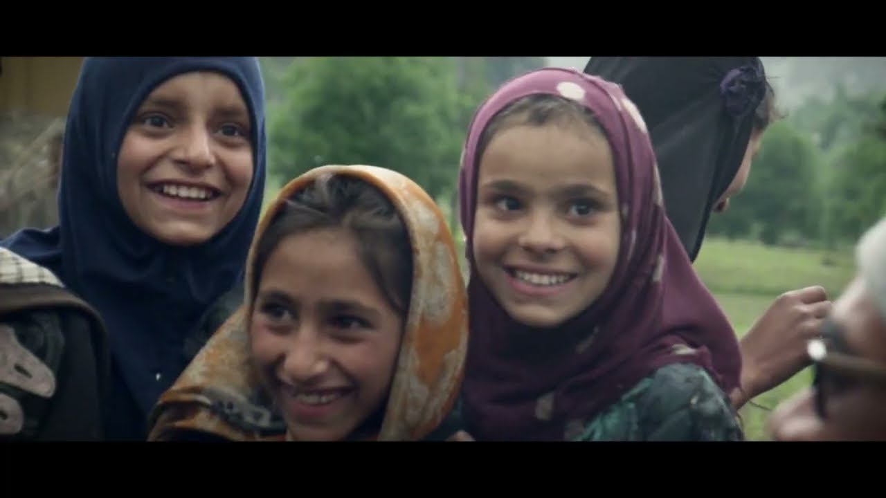 Incredible India - Discover The Heavenly Srinagar | Voice Over by Vasundhra Bose