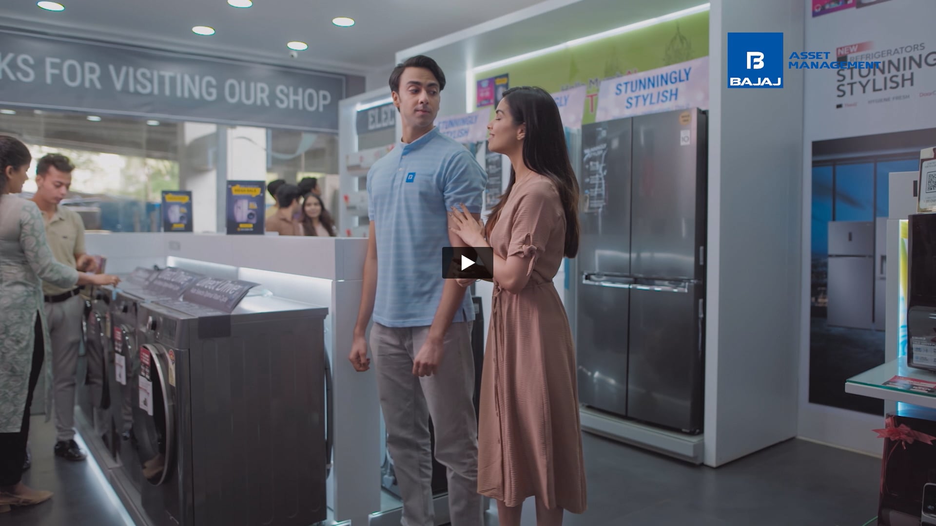 Bajaj Finserv - Consumer Goods | Makeup Artist Assistant by Amit Patra