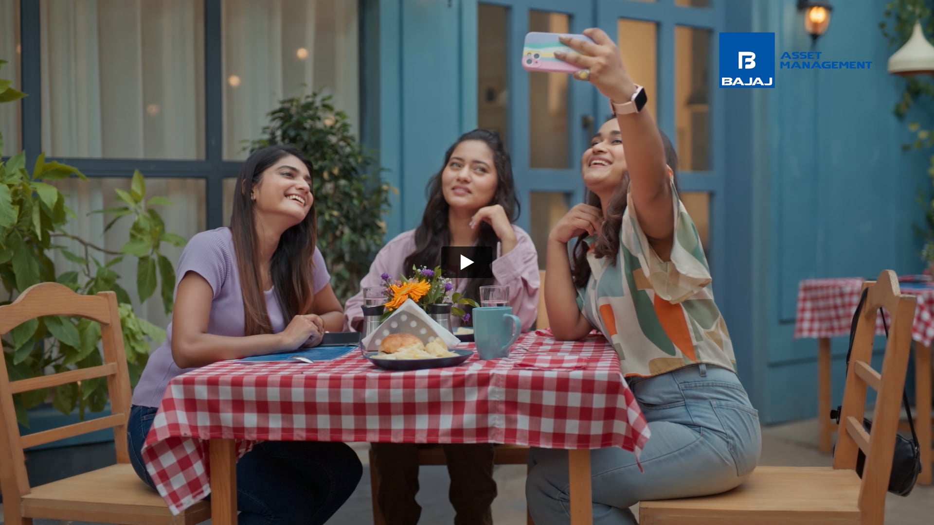 Bajaj Finserv - Selfie | Makeup Artist Assistant by Amit Patra