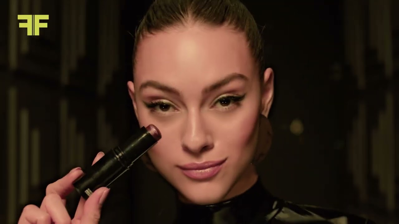 Lakme Multislayer Sticks - Tech | HMU Assistant by Shalini Sharma