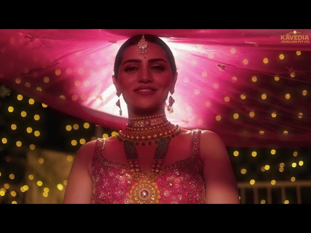 Kavedia Jewellers Pvt Ltd - Redefining The Aura Of Magnificent Wedding | HMU Assistant by Prajakta Malvade