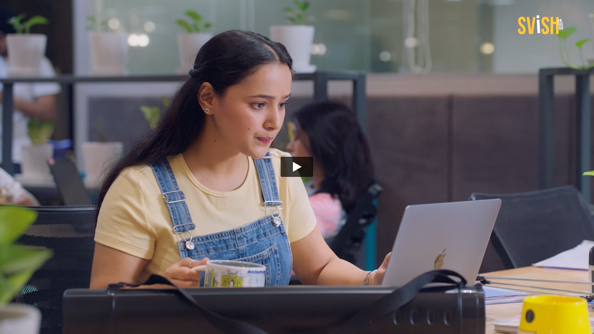 Svish Roll | Offline Editor by Adil Khan