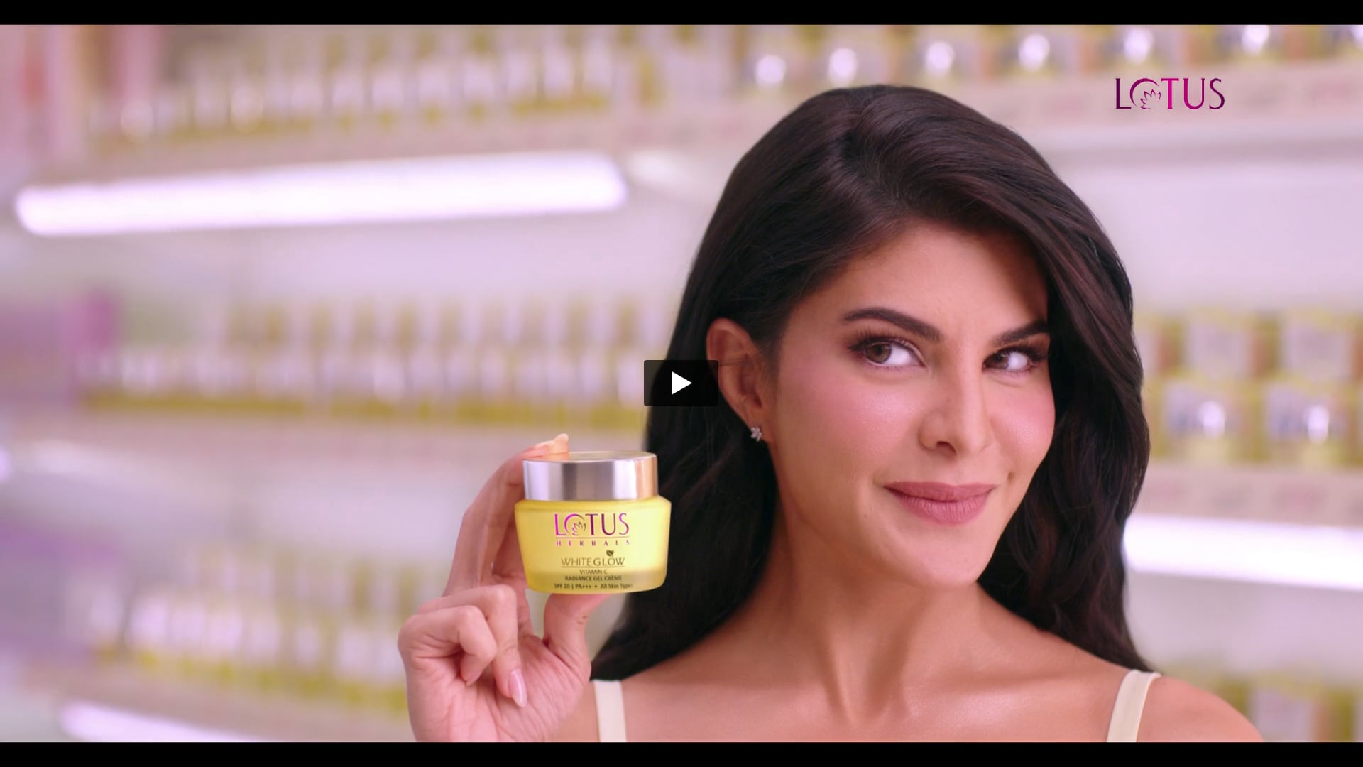 Lotus Herbals WhiteGlow Vitamin C Gel | Director by Tejal Pani