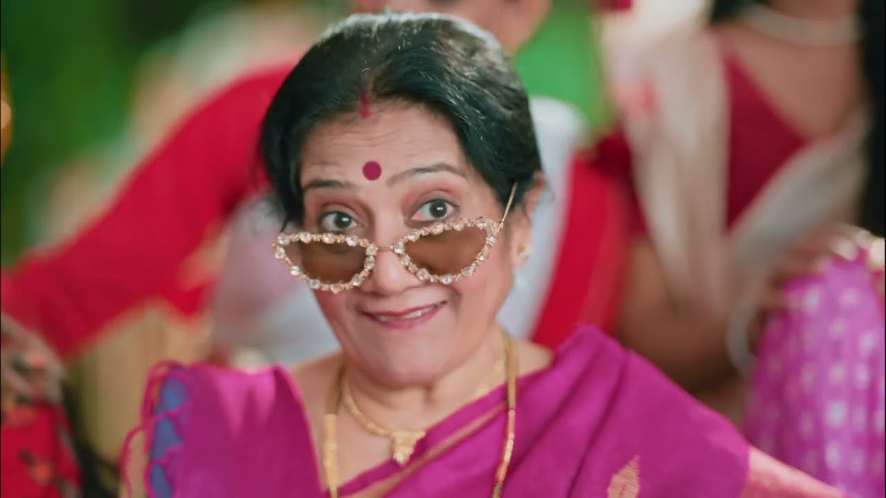 Everyuth Naturals - Golden Glow Peel Off Mask | DIT by Abhishek Singh