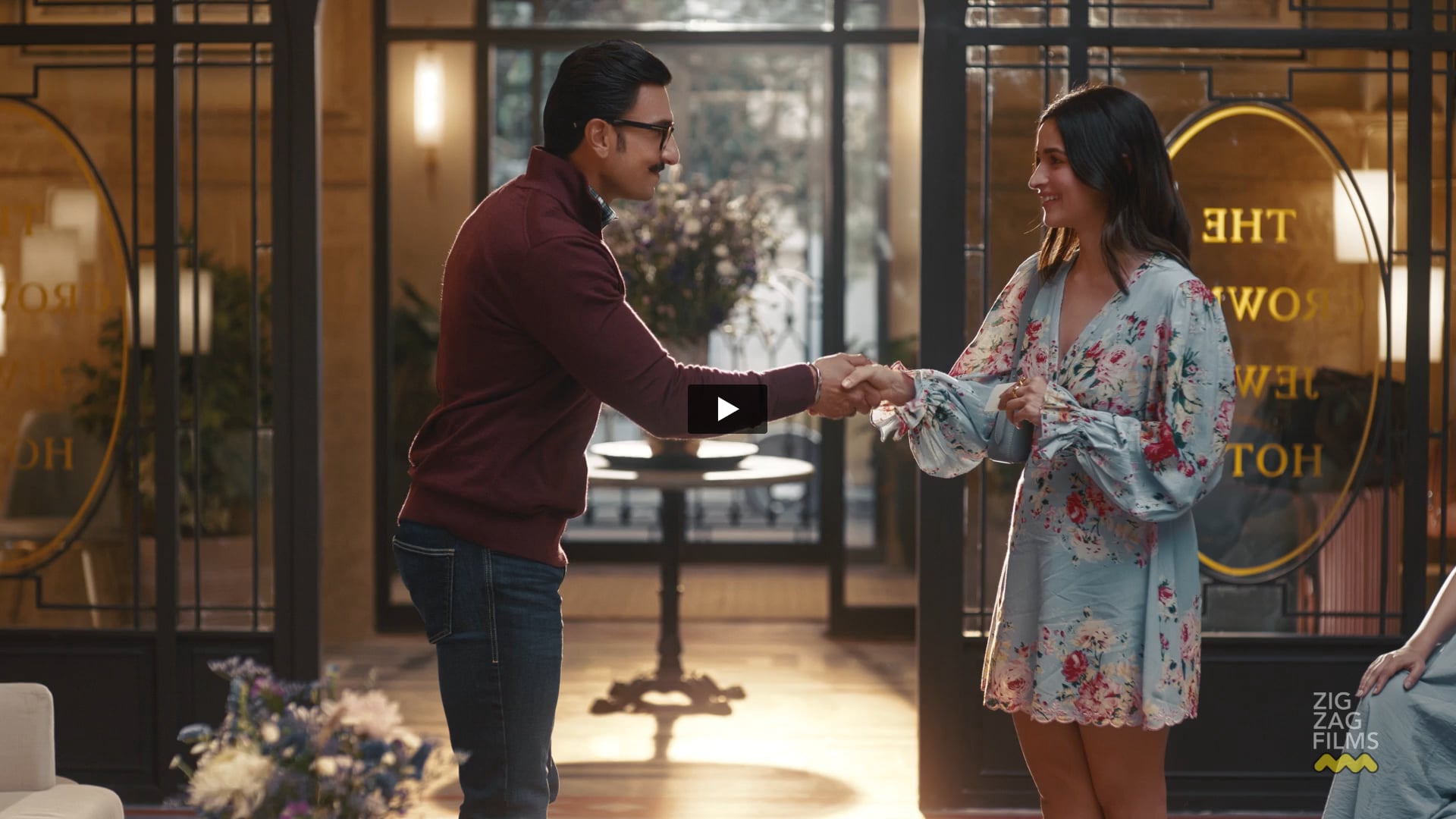 MakeMyTrip - Meet Cute | Hair Stylist by Flavien Heldt