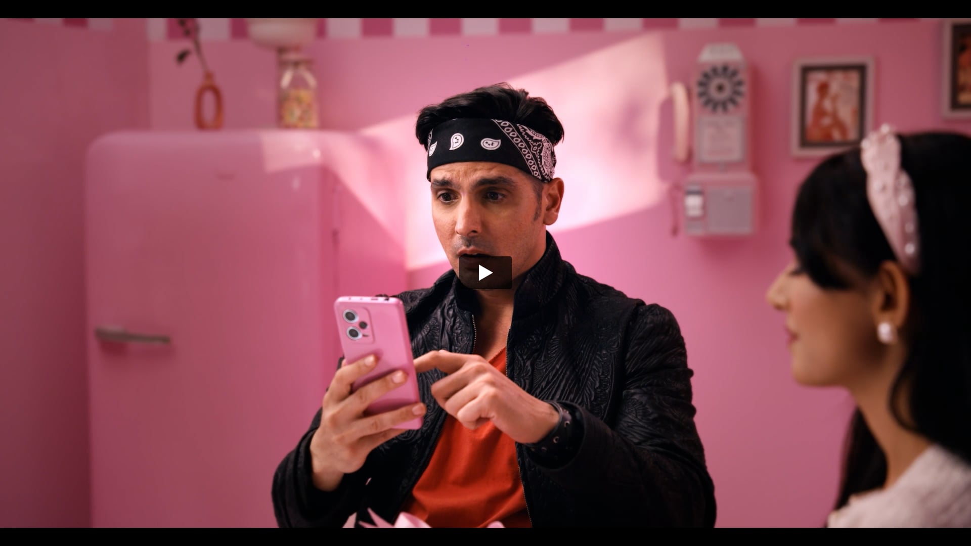 Nykaa - Hot Pink Sale Announcement Ft. Zayed Khan And Amrita Rao | Online Editor by Prakash Shinde