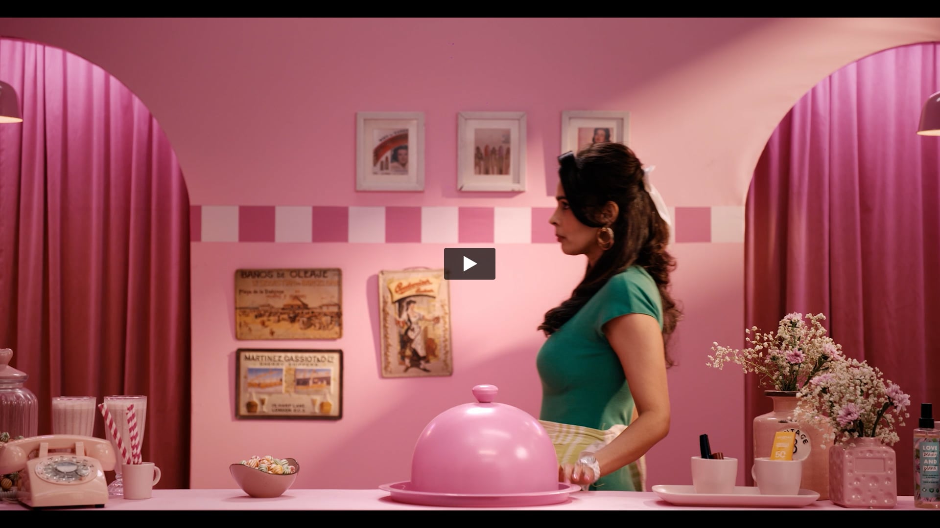 Nykaa - Hot Pink Sale Announcement Ft. Mallika Sherawat | Online Editor by Prakash Shinde