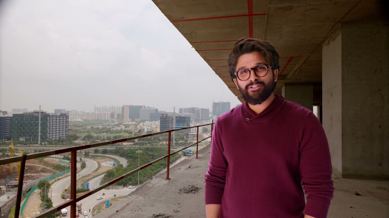 Sri Chaitanya - IIT-JEE | Director by Sukumar B