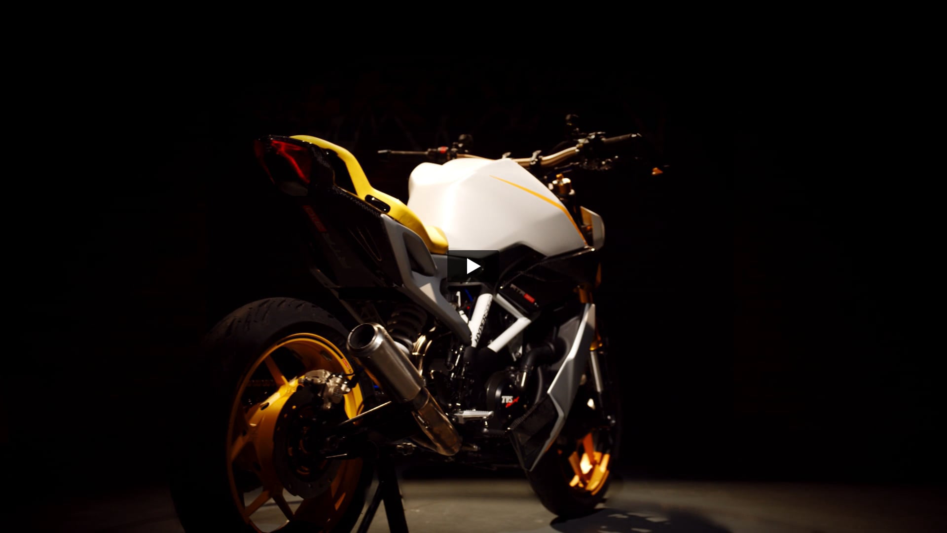 TVS Apache RTR - Freestyler | Line Producer by Sakthi 