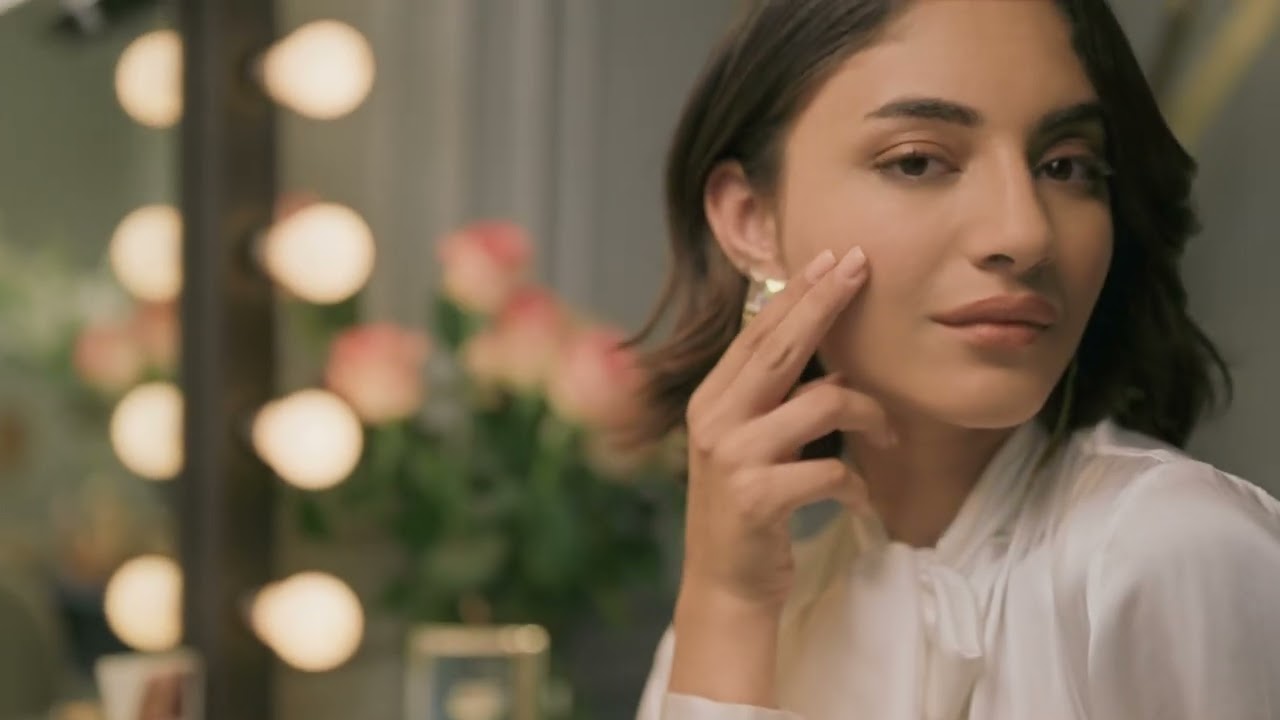 Lakme - CC Mousse | HMU Assistant by Bhakti Lakhani