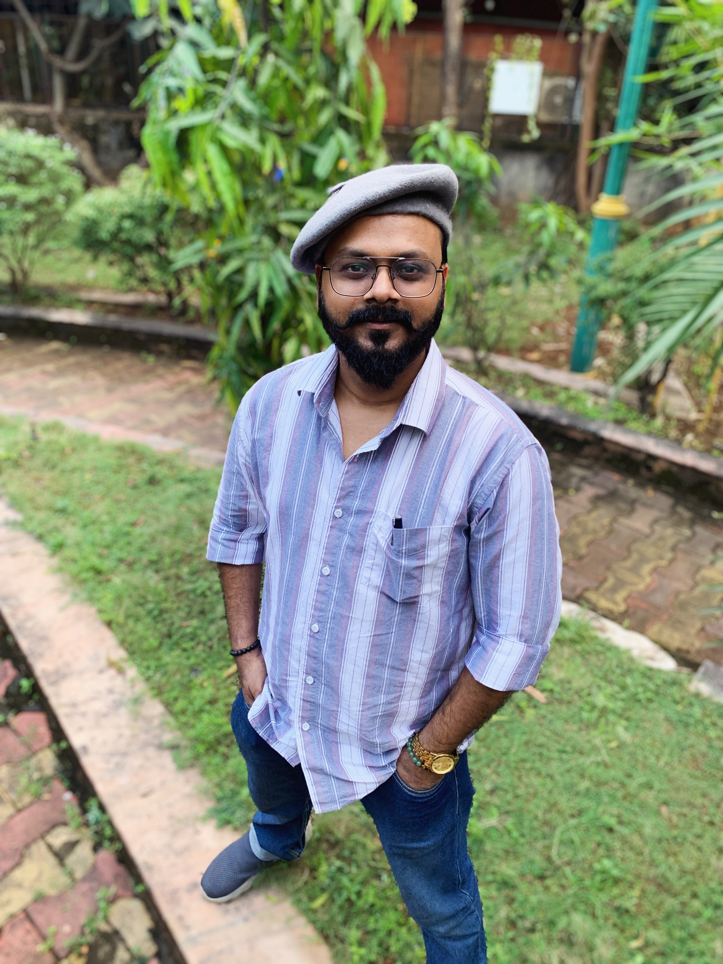 Tunniir Kambbli – Director